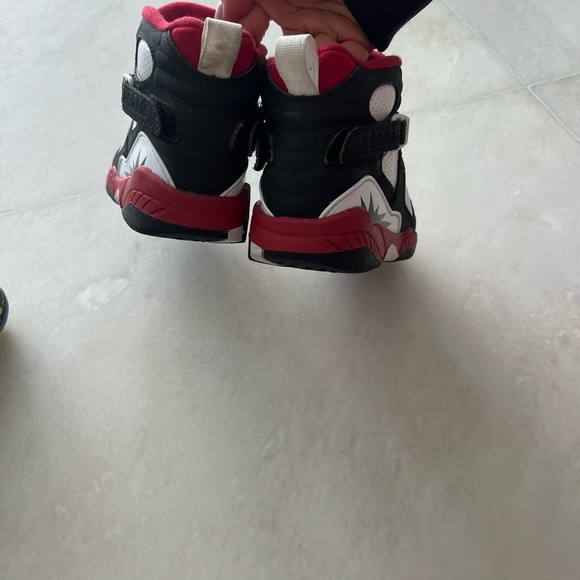 Jordans - gently used - Picture 6 of 6